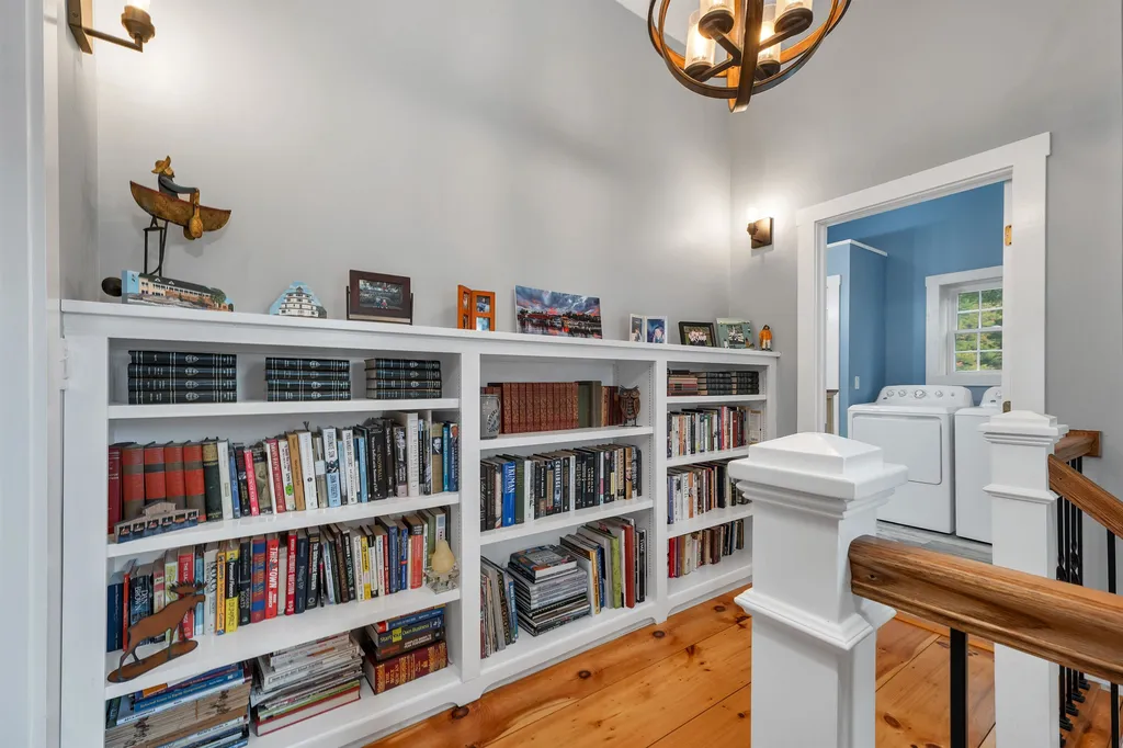 55 Water Street Meredith NH 03253
