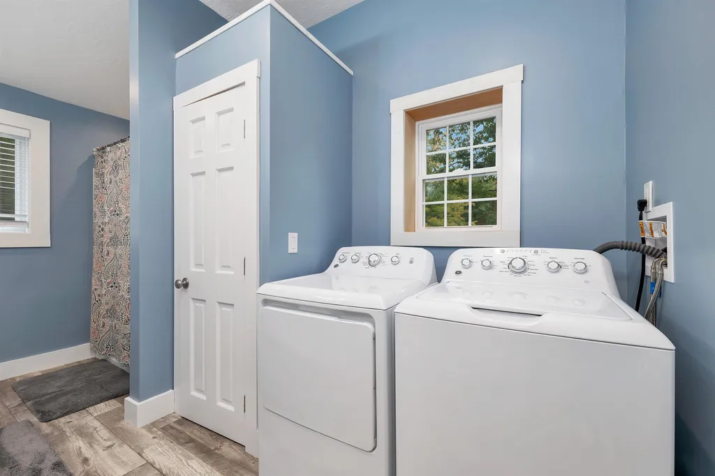 55 Water Street Meredith NH 03253