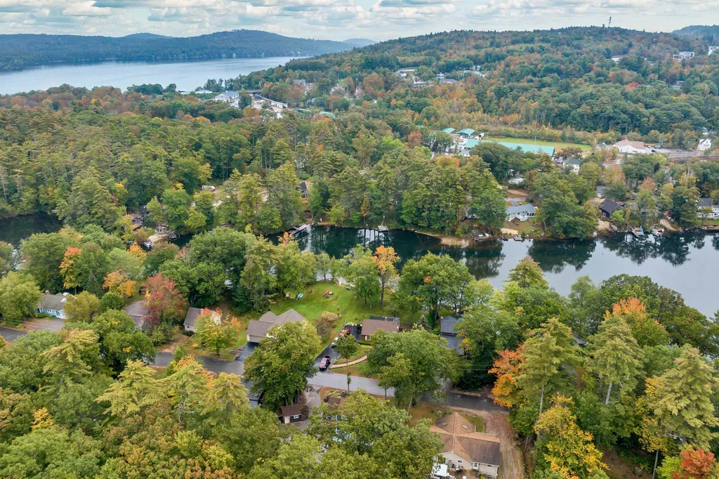 55 Water Street Meredith NH 03253