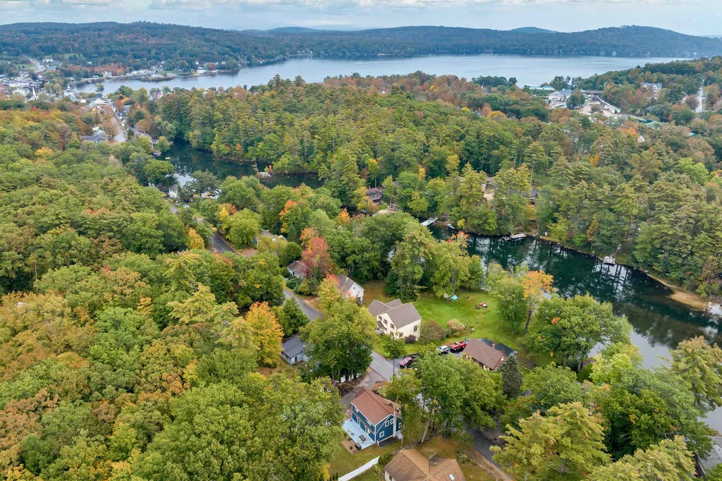 55 Water Street Meredith NH 03253
