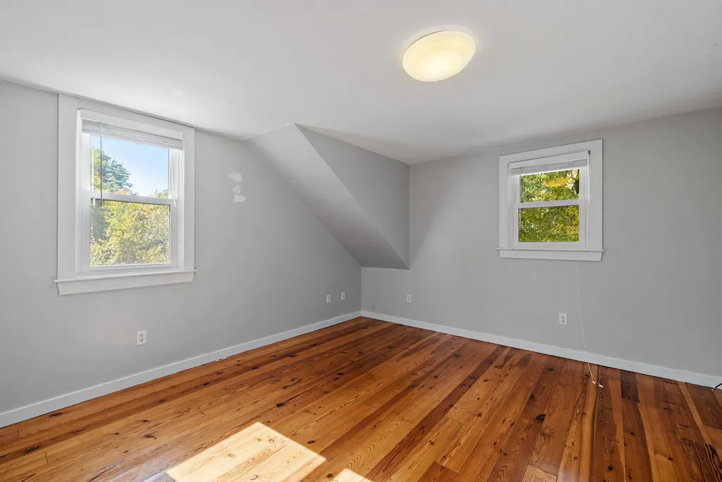 75 Pine Hill Road Wolfeboro NH 03894