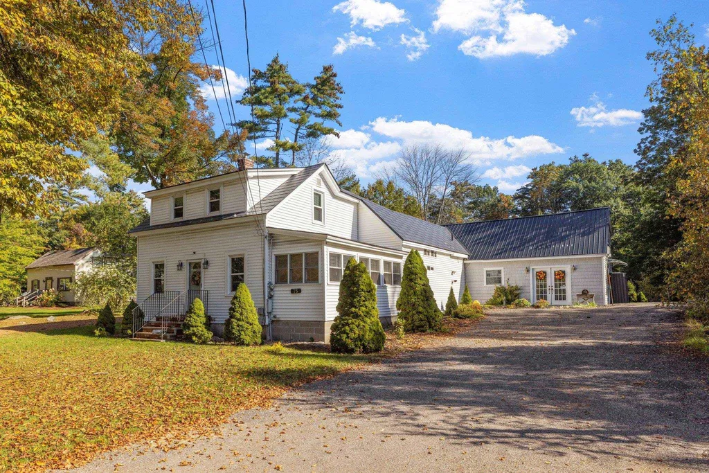 75 Pine Hill Road Wolfeboro NH 03894