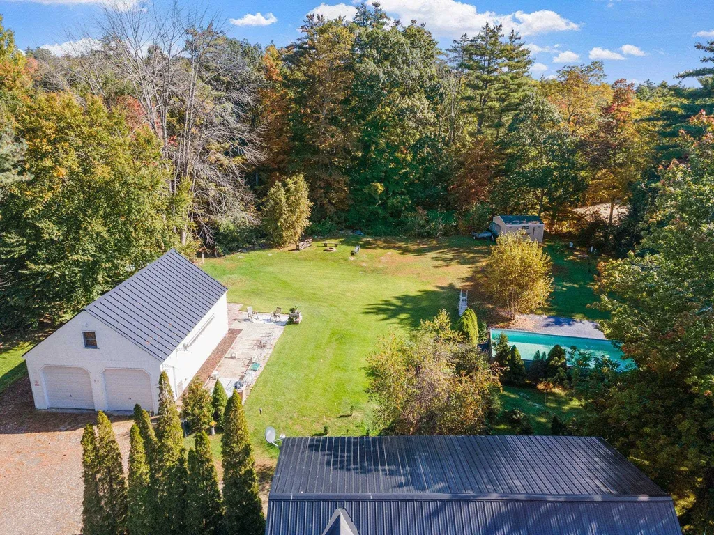 75 Pine Hill Road Wolfeboro NH 03894