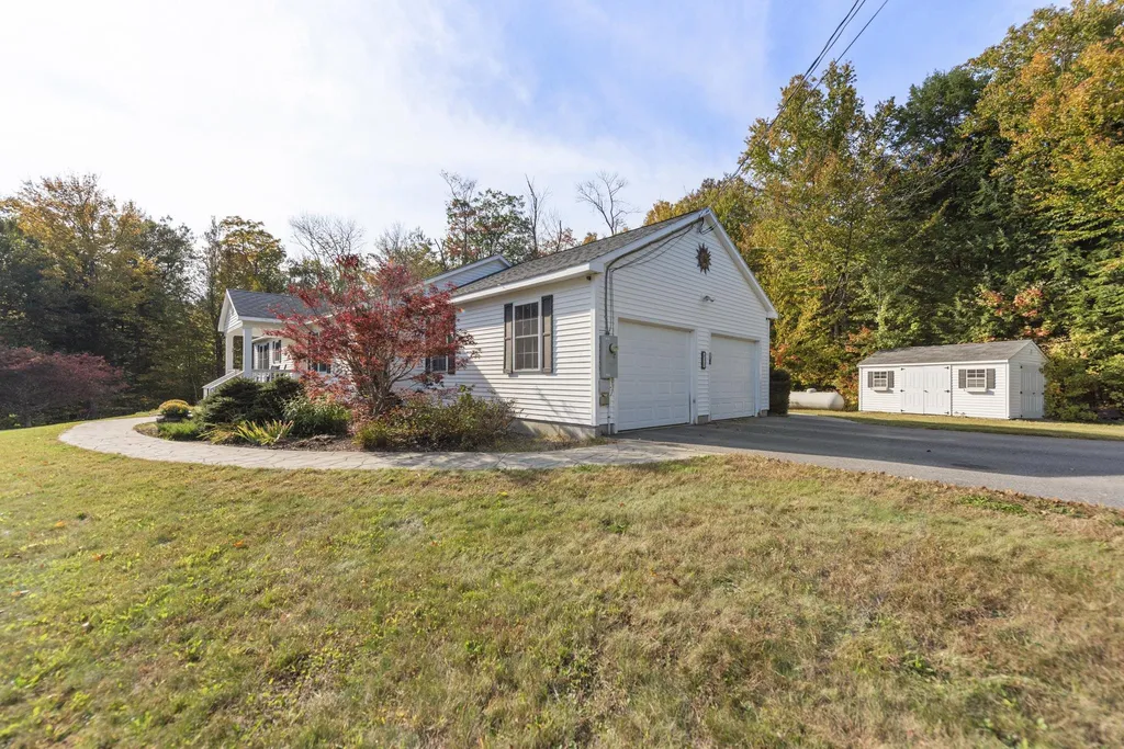 34 Cilley Brook Lane Hebron NH 03241