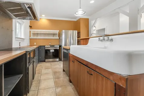 1900 Harwood Hill Bennington VT 05201