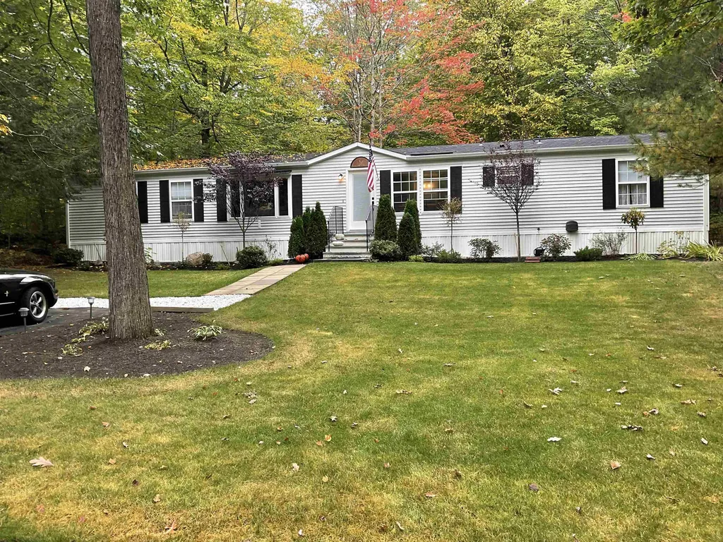 2 Kenyann Drive Wolfeboro NH 03894