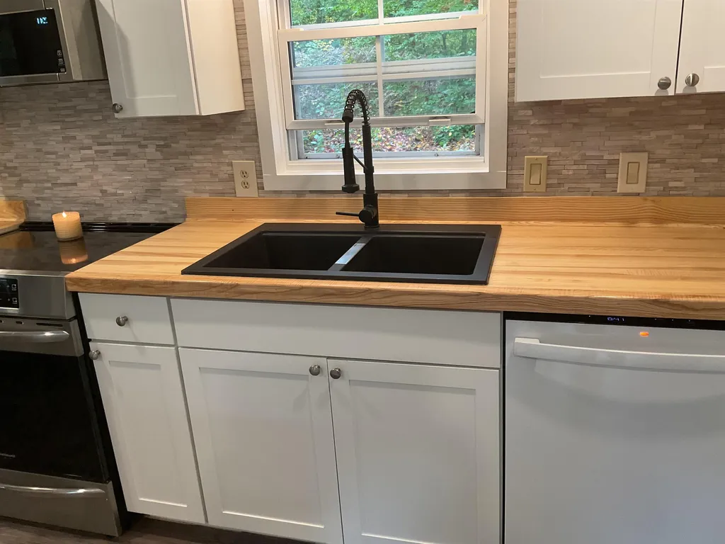 2 Kenyann Drive Wolfeboro NH 03894