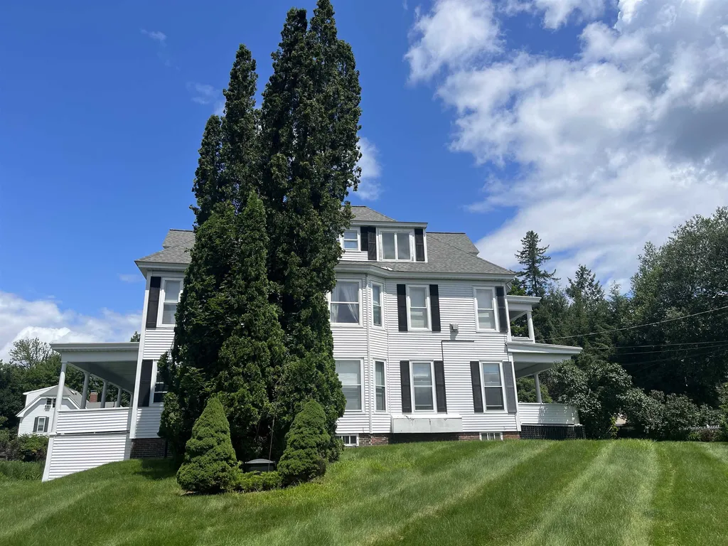 8 Pleasant Street Hanover NH 03755