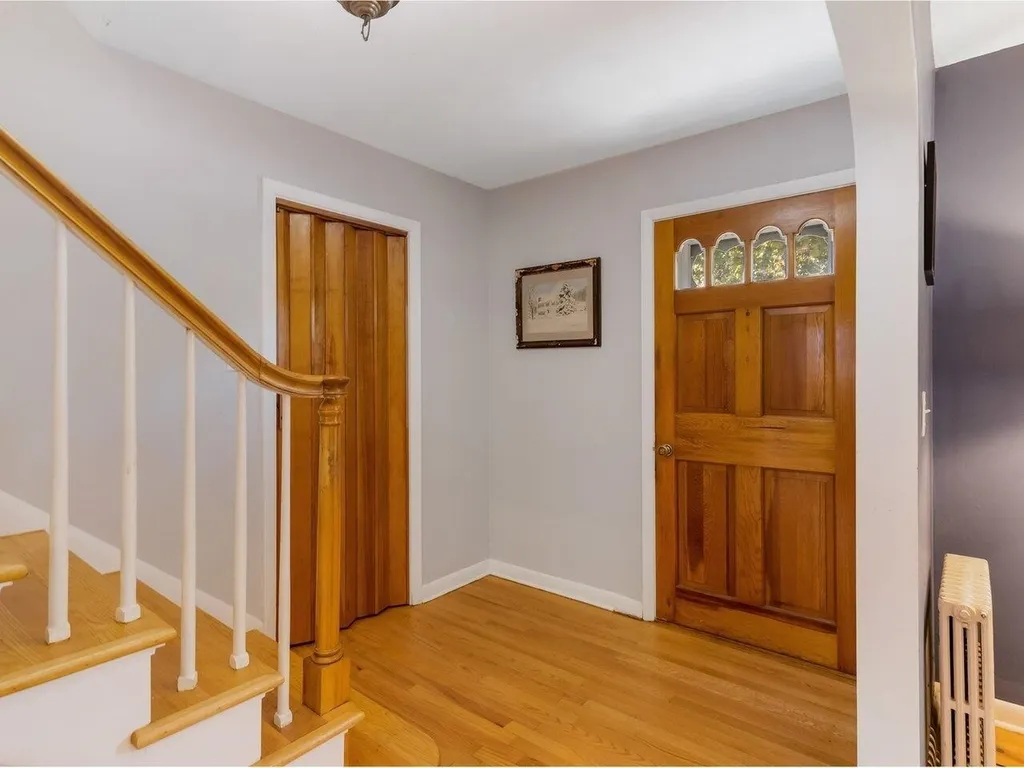 32 Fairmount Street Burlington VT 05401