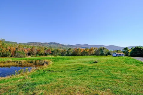 1521 East Road Cavendish VT 05142