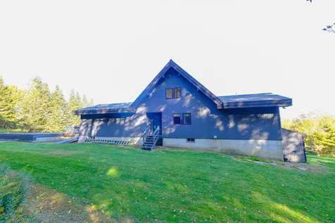 1521 East Road Cavendish VT 05142