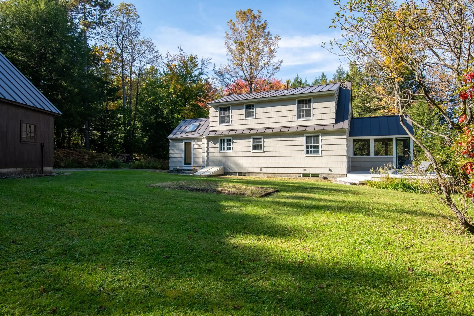 406 Pleasant Street New London NH 03257