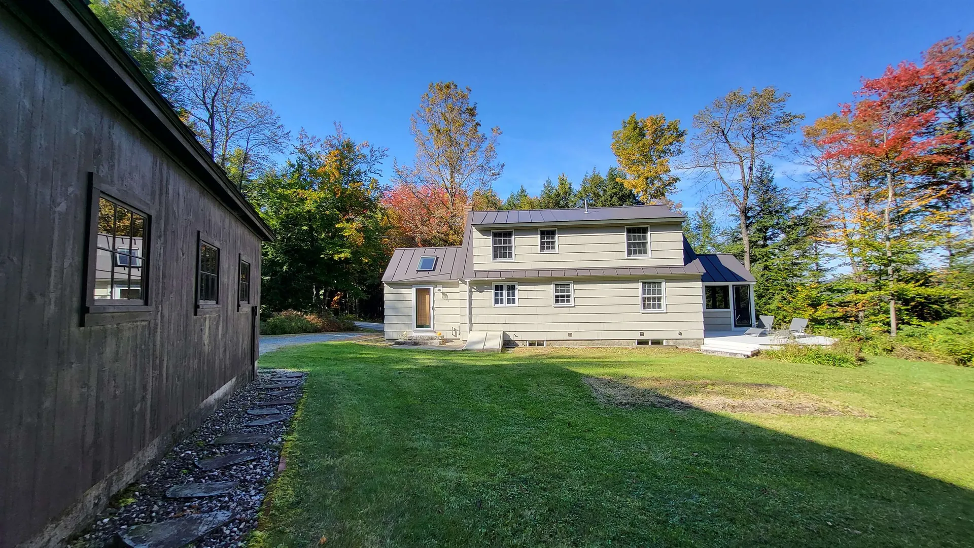 406 Pleasant Street New London NH 03257