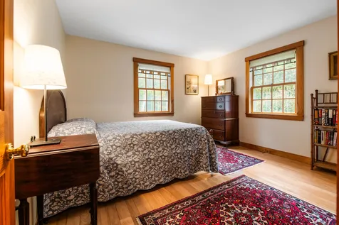 406 Pleasant Street New London NH 03257