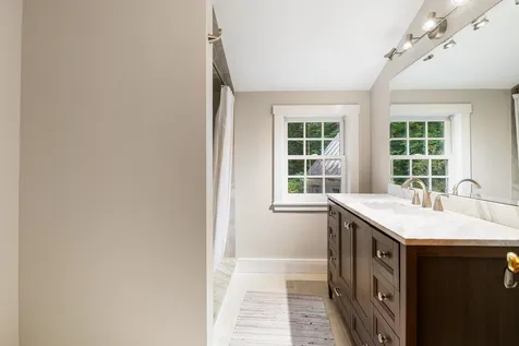 406 Pleasant Street New London NH 03257