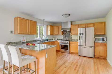 26 Winterberry Lane Weare NH 03281