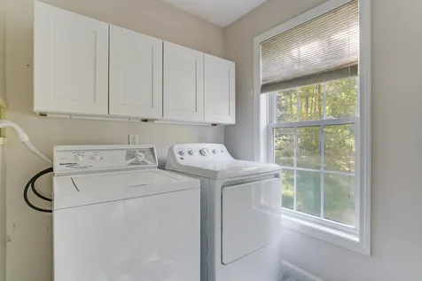 26 Winterberry Lane Weare NH 03281