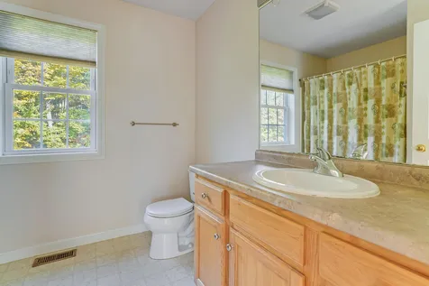 26 Winterberry Lane Weare NH 03281