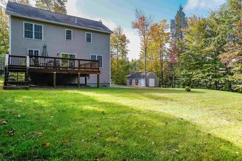 26 Winterberry Lane Weare NH 03281