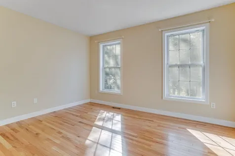 26 Winterberry Lane Weare NH 03281