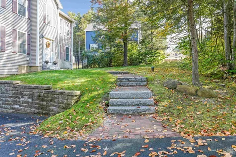 26 Winterberry Lane Weare NH 03281