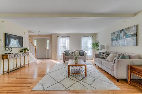26 Winterberry Lane Weare NH 03281