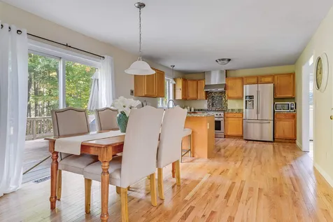 26 Winterberry Lane Weare NH 03281