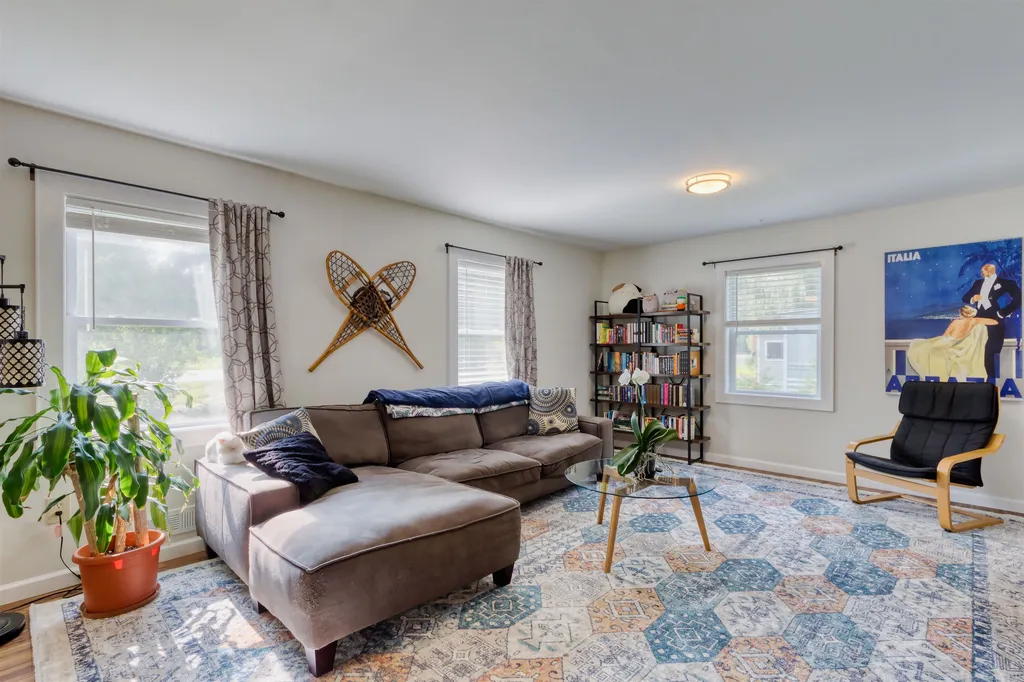 18 Moccasin Avenue Grand Isle VT 05458