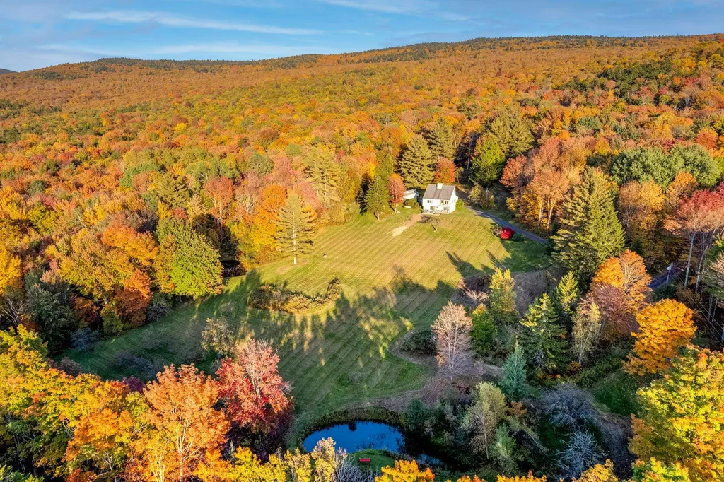 1093 Cider Hill Road Warren VT 05674
