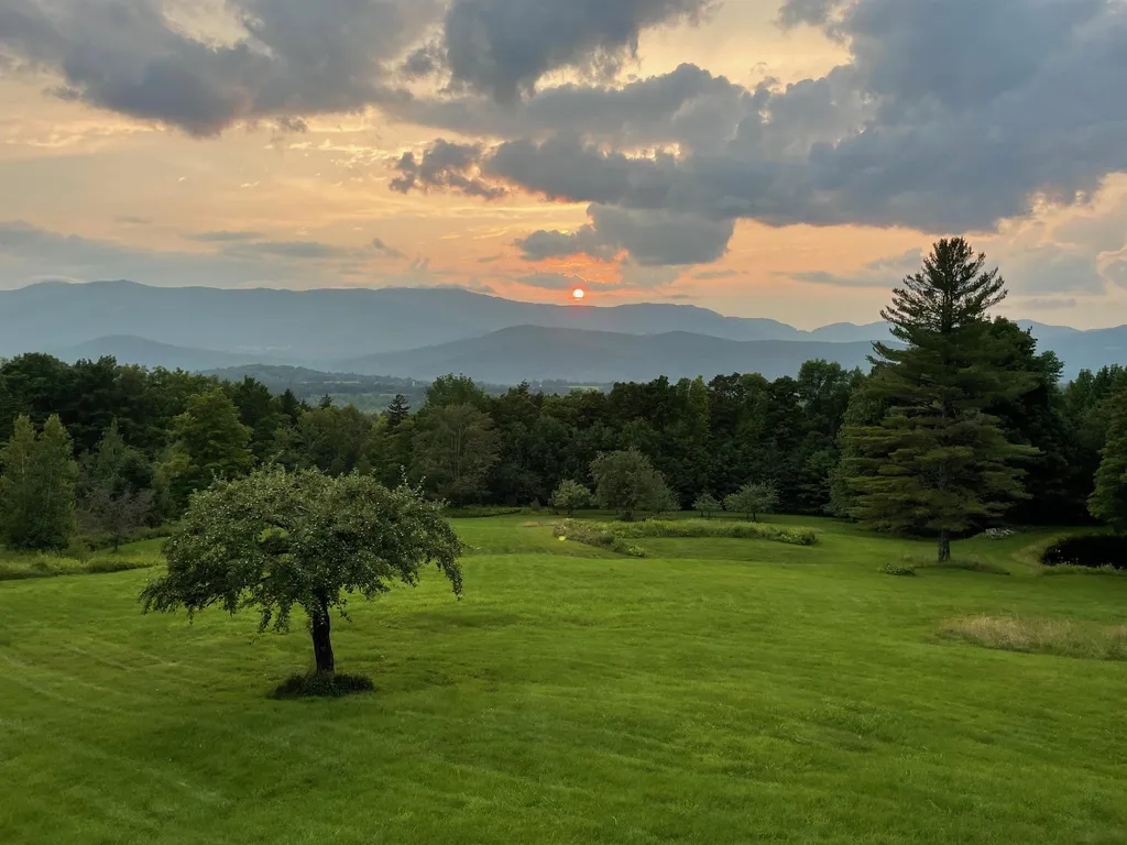 1093 Cider Hill Road Warren VT 05674