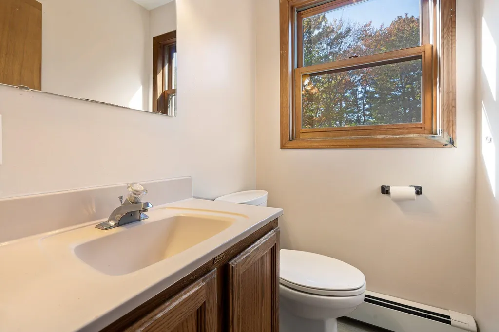68-70 Mount Delight Road Allenstown NH 03275