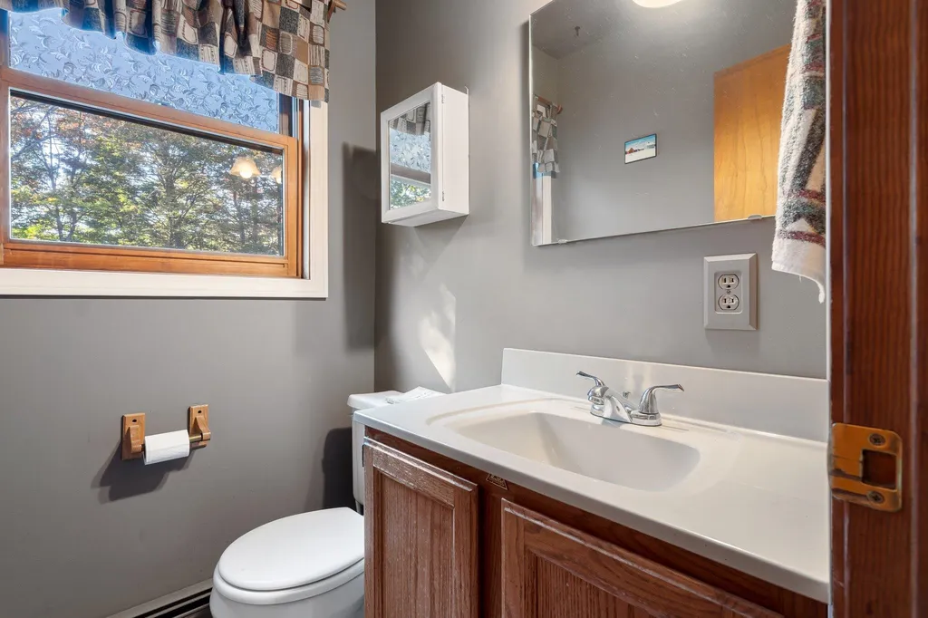 68-70 Mount Delight Road Allenstown NH 03275