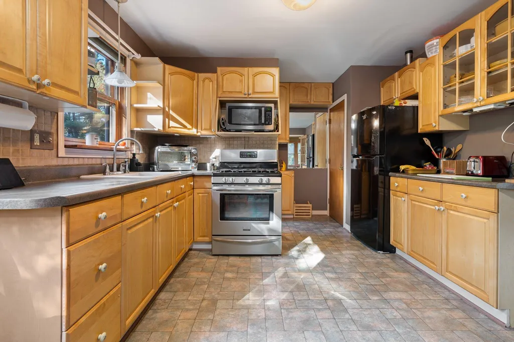 68-70 Mount Delight Road Allenstown NH 03275