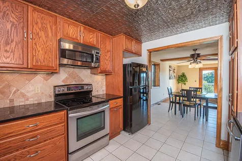 69 Old Nashua Road Londonderry NH 03053