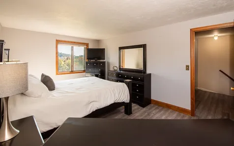 69 Old Nashua Road Londonderry NH 03053