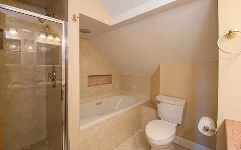 69 Old Nashua Road Londonderry NH 03053