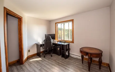 69 Old Nashua Road Londonderry NH 03053