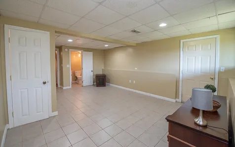 69 Old Nashua Road Londonderry NH 03053