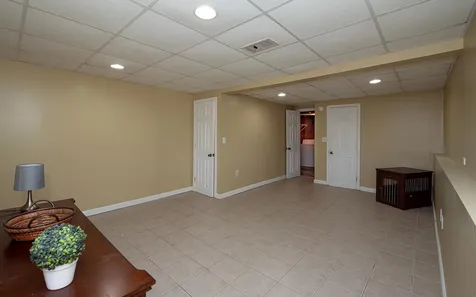 69 Old Nashua Road Londonderry NH 03053