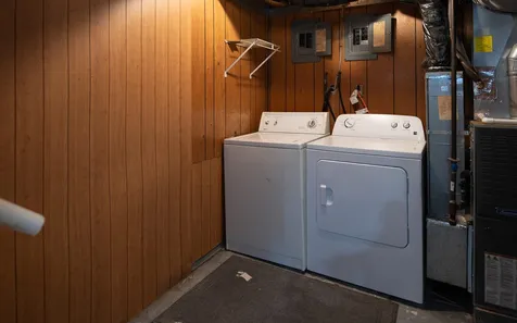 69 Old Nashua Road Londonderry NH 03053