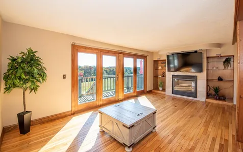 69 Old Nashua Road Londonderry NH 03053