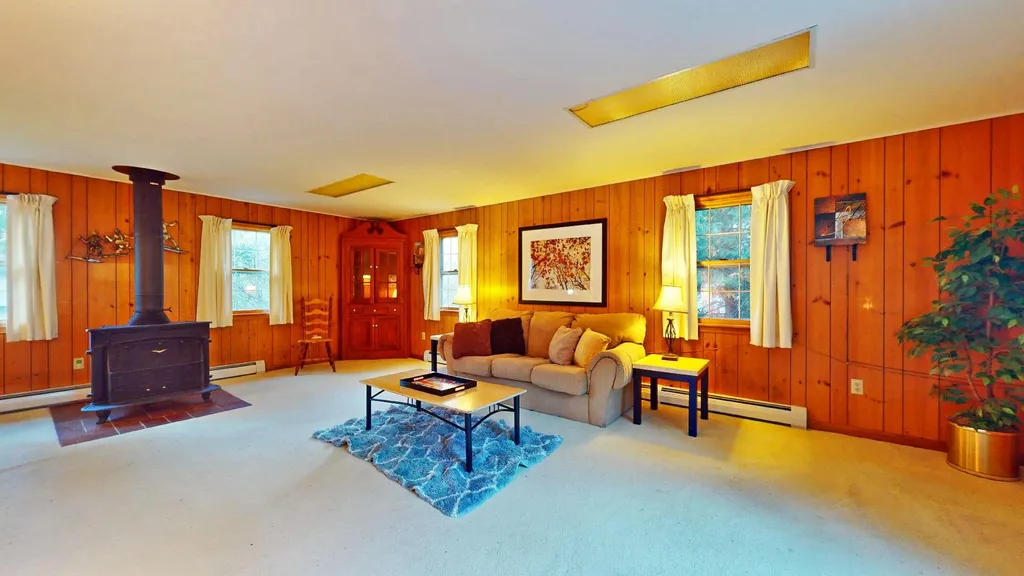 22 Sandalwood Road South Burlington VT 05403