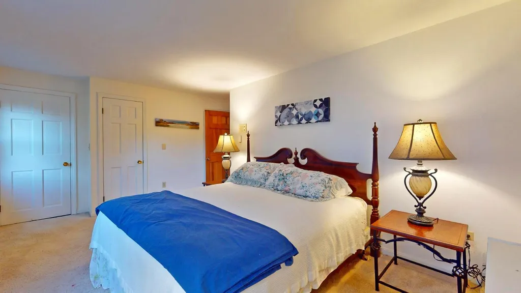 22 Sandalwood Road South Burlington VT 05403