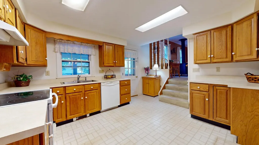 22 Sandalwood Road South Burlington VT 05403