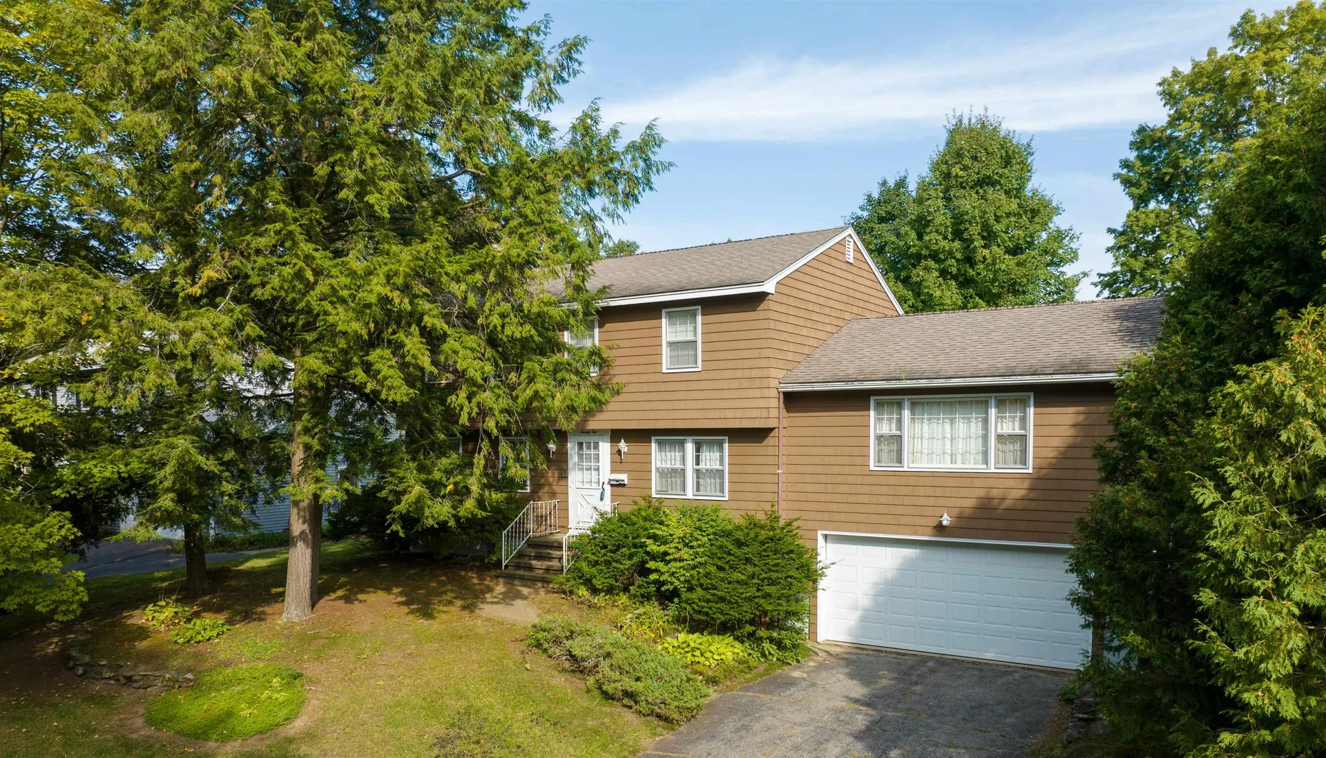 22 Sandalwood Road South Burlington VT 05403