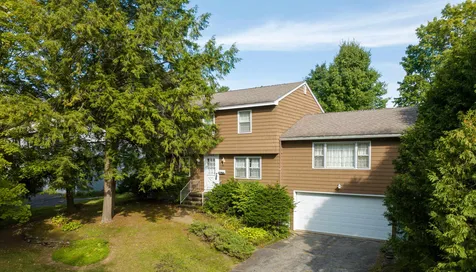 22 Sandalwood Road South Burlington VT 05403