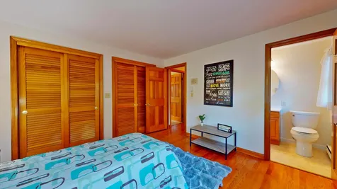 22 Sandalwood Road South Burlington VT 05403