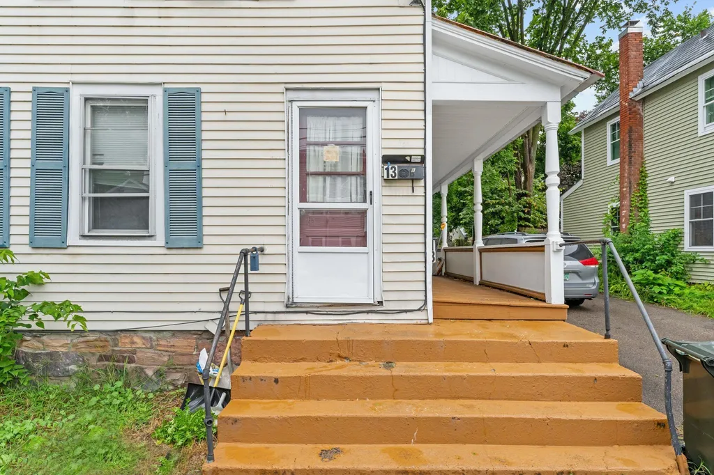 13 River Street Winooski VT 05404