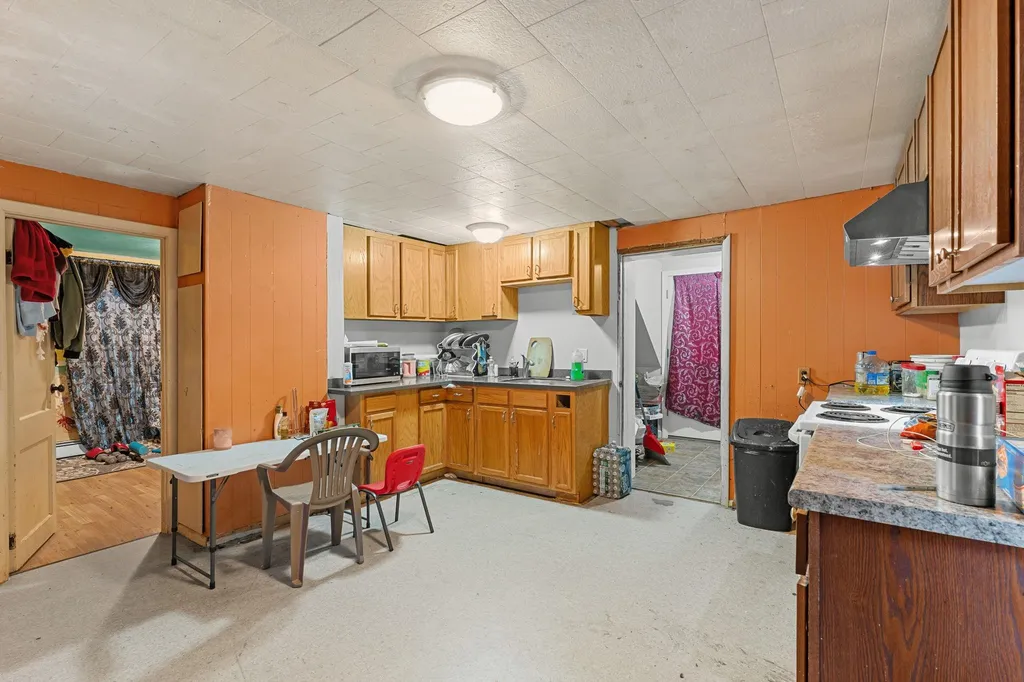 13 River Street Winooski VT 05404