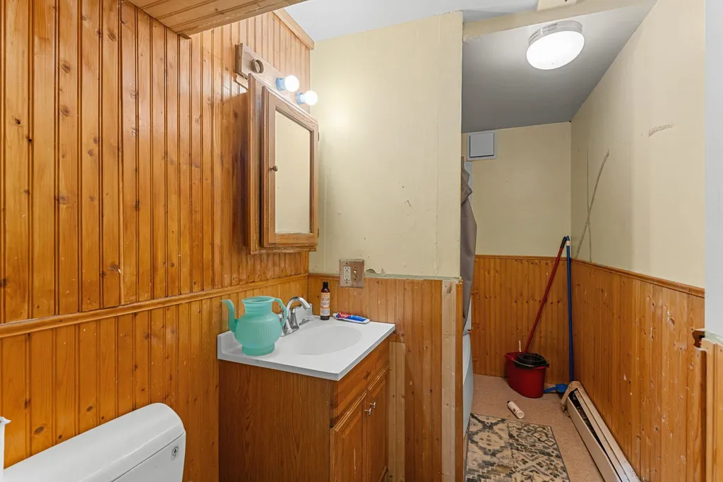 13 River Street Winooski VT 05404